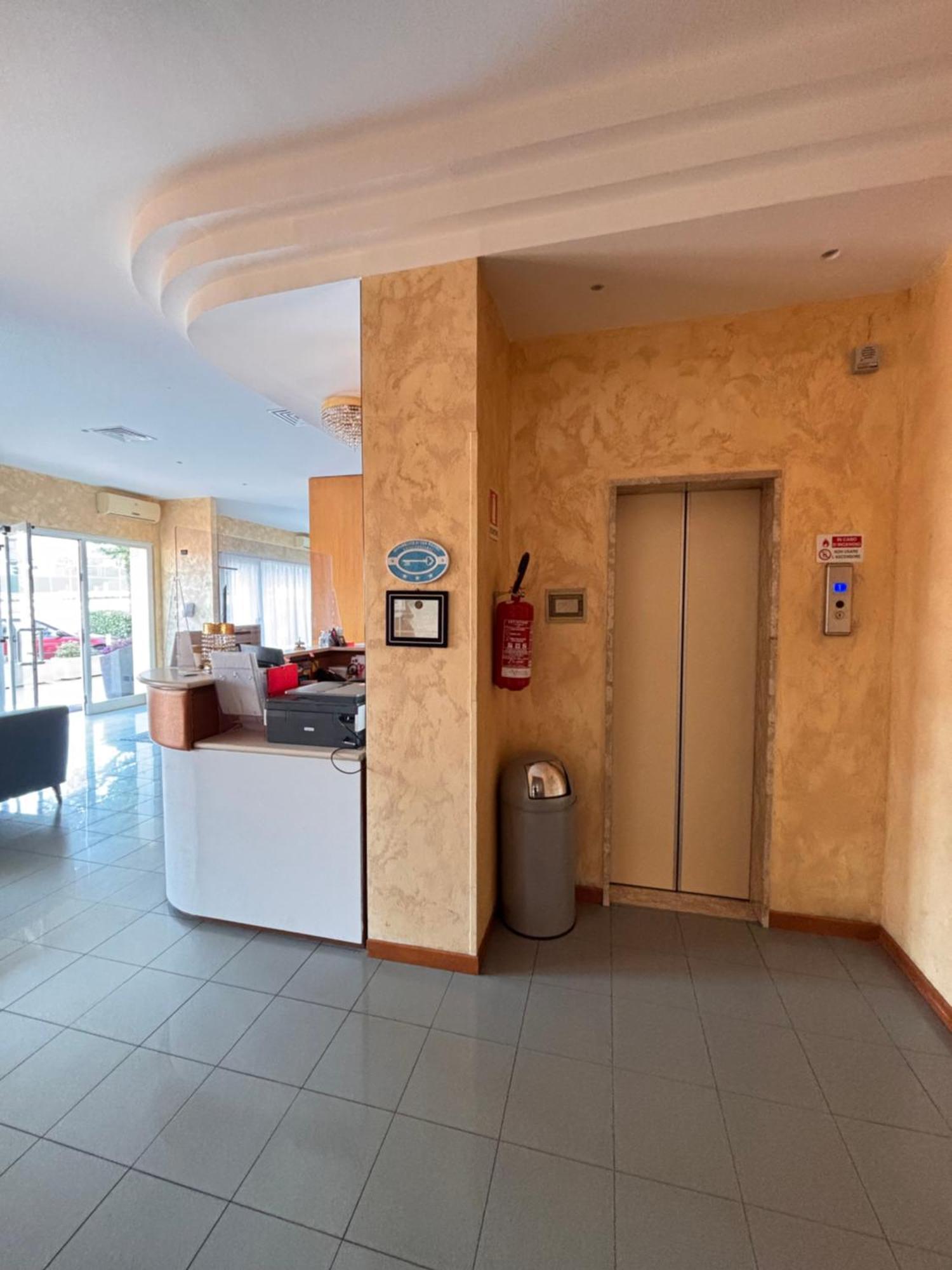 Hotel Crocenzi San Marino Exteriér fotografie